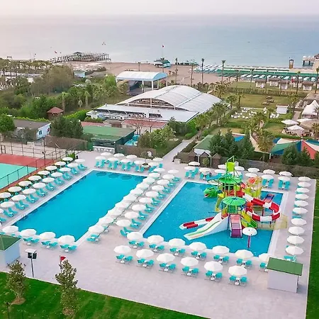 Szálloda Wyndham Garden Lara 4*