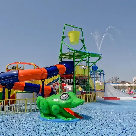Szálloda Wyndham Garden Lara 4*