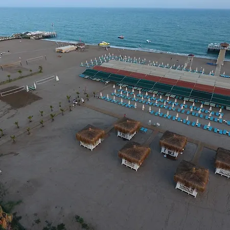 Szálloda Wyndham Garden Lara Antalya