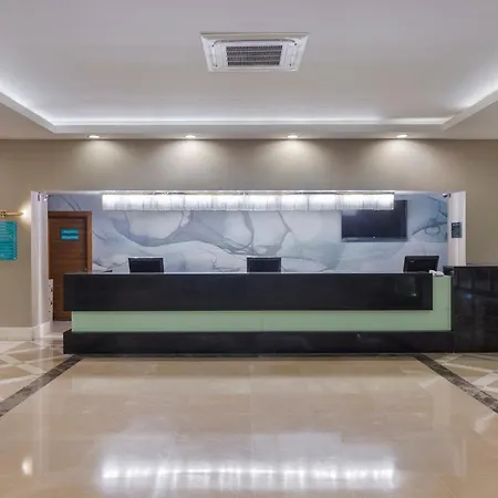Hotell Wyndham Garden Lara